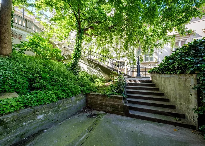Apartment Chain Bridge